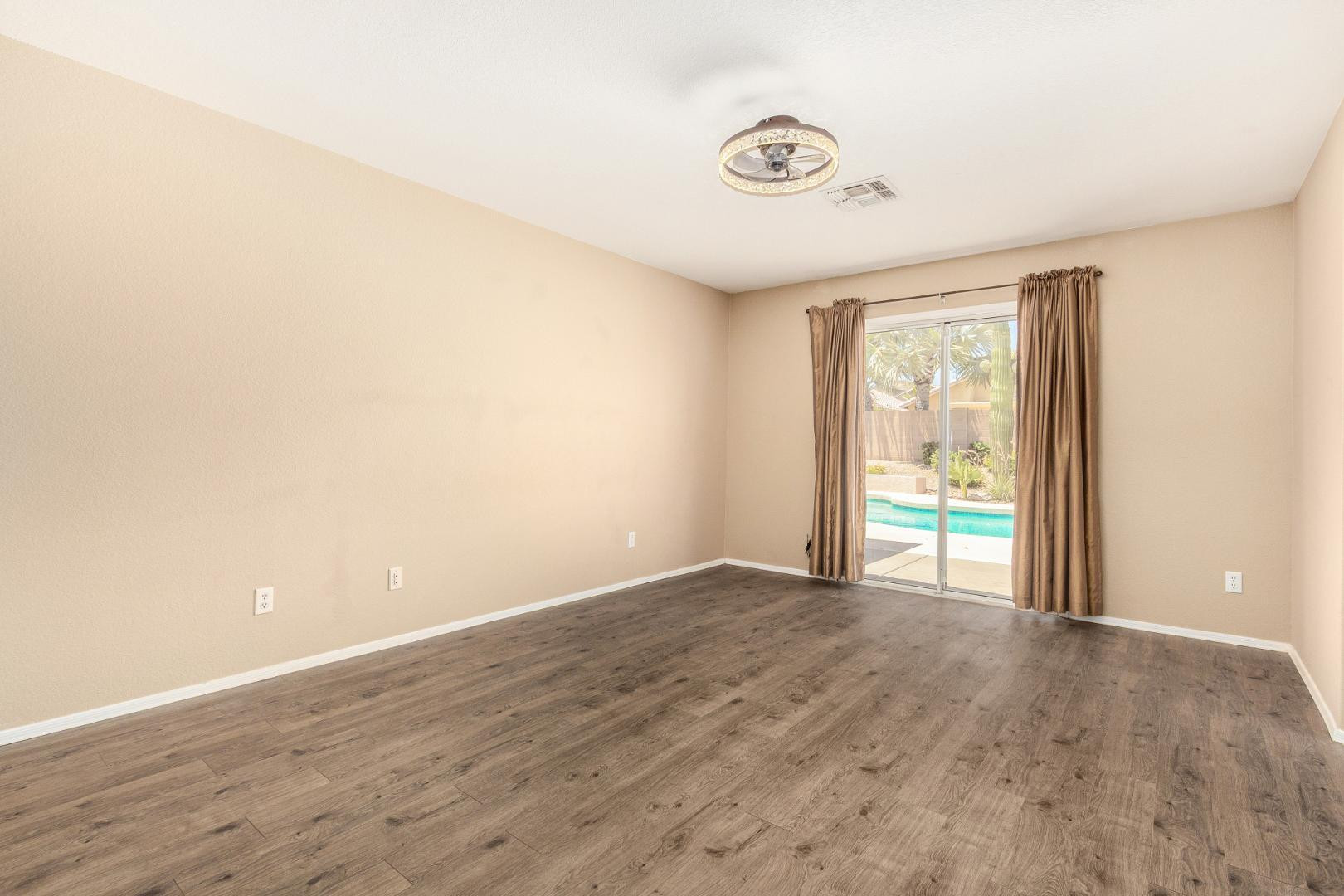 2412 East Wescott Drive Phoenix, AZ 85050 - Photo 15 of 26 Photo #15