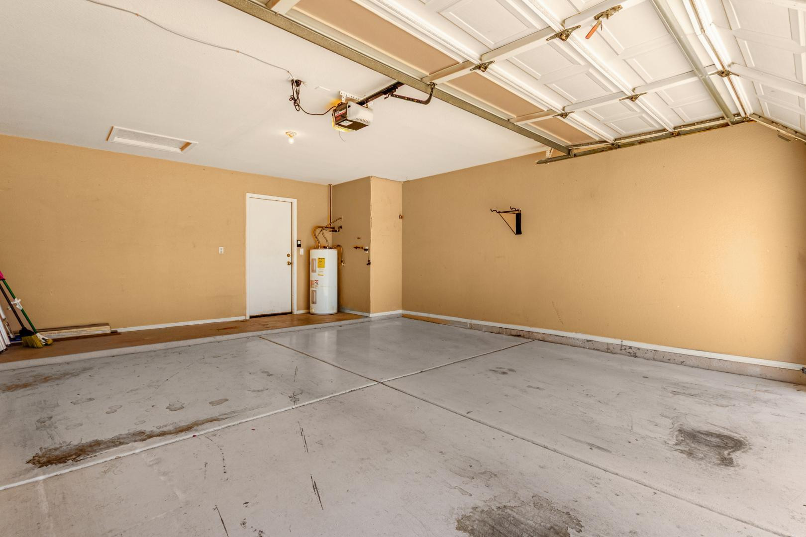 2412 East Wescott Drive Phoenix, AZ 85050 - Photo 21 of 26 Photo #21