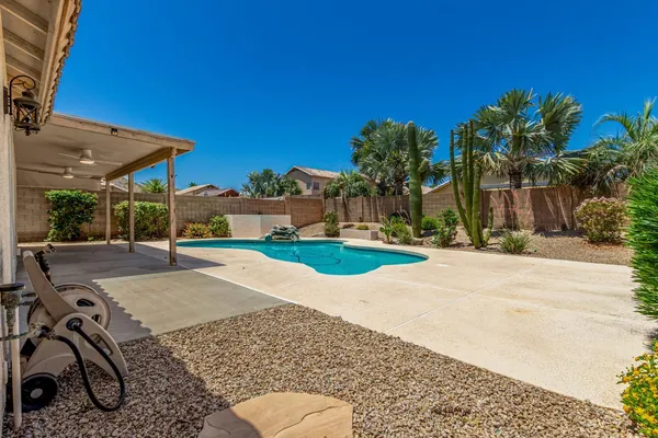 $2,695 | 2412 East Wescott Drive, Phoenix, AZ 85050