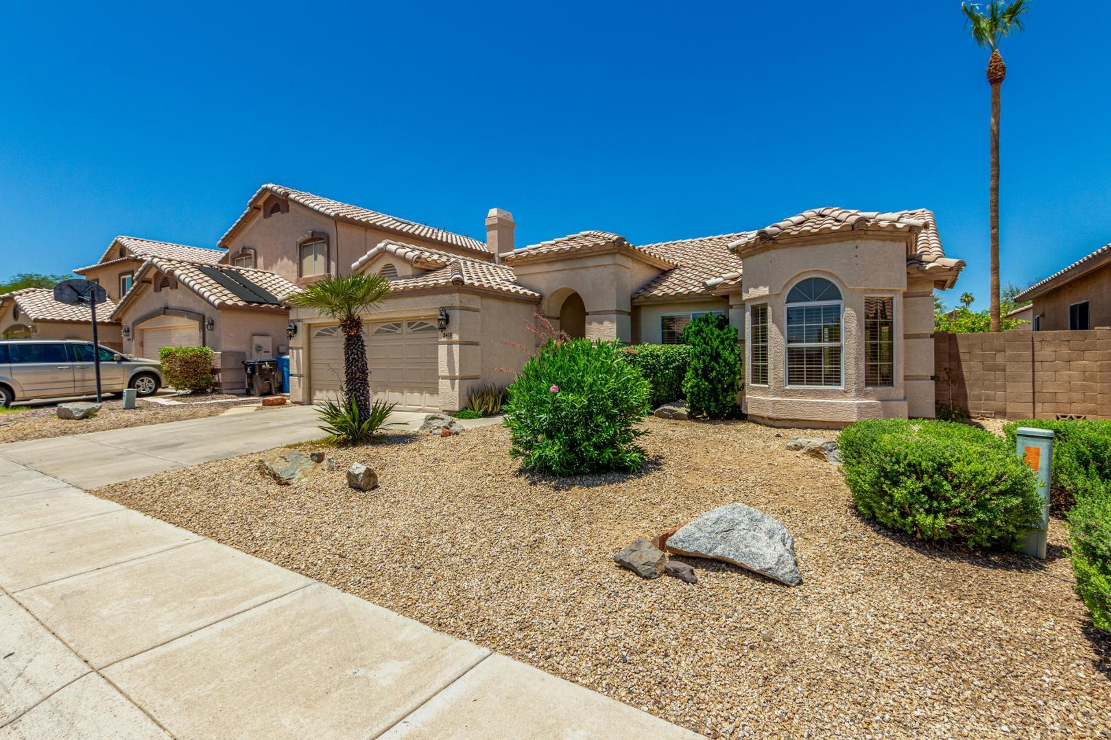 2412 East Wescott Drive Phoenix, AZ 85050 - Photo 7 of 26 Photo #7