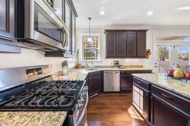 $540,000 | 10 Meadowgold Lane, Greer, SC 29651