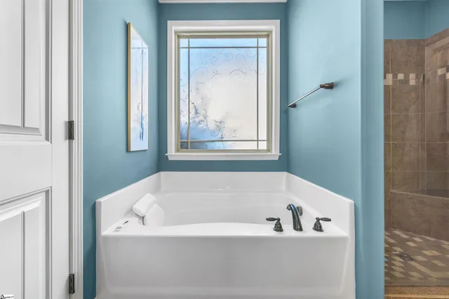 $540,000 | 10 Meadowgold Lane, Greer, SC 29651