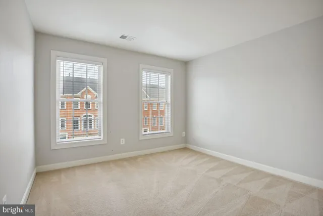 $3,300 | 41823 Progress Terrace, Aldie, VA 20105