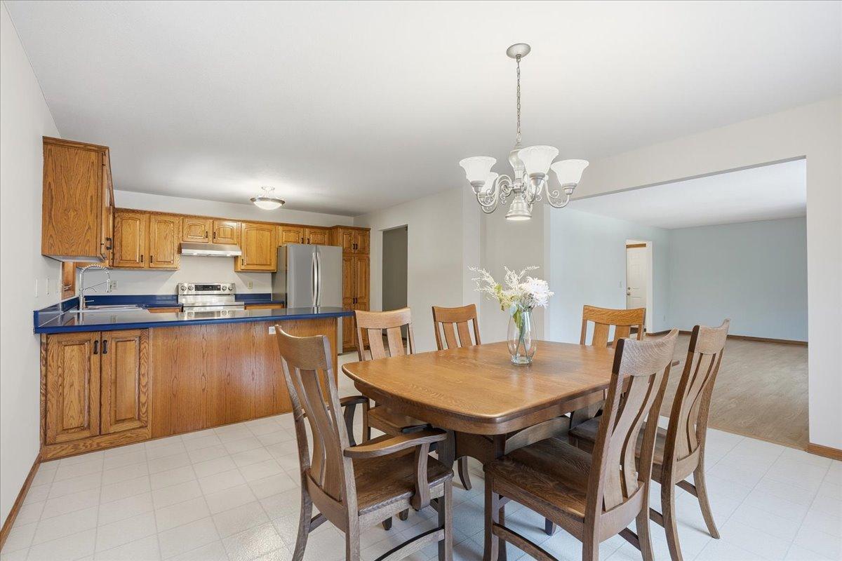 1072 Buck Ridge Hudson, WI 54016 - Photo 7 of 22