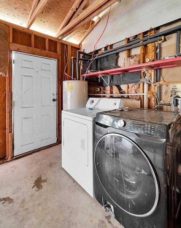 105 County Road 3590 China Spring, TX 76633 - Photo 14 of 30 a utility room with dryer and washer