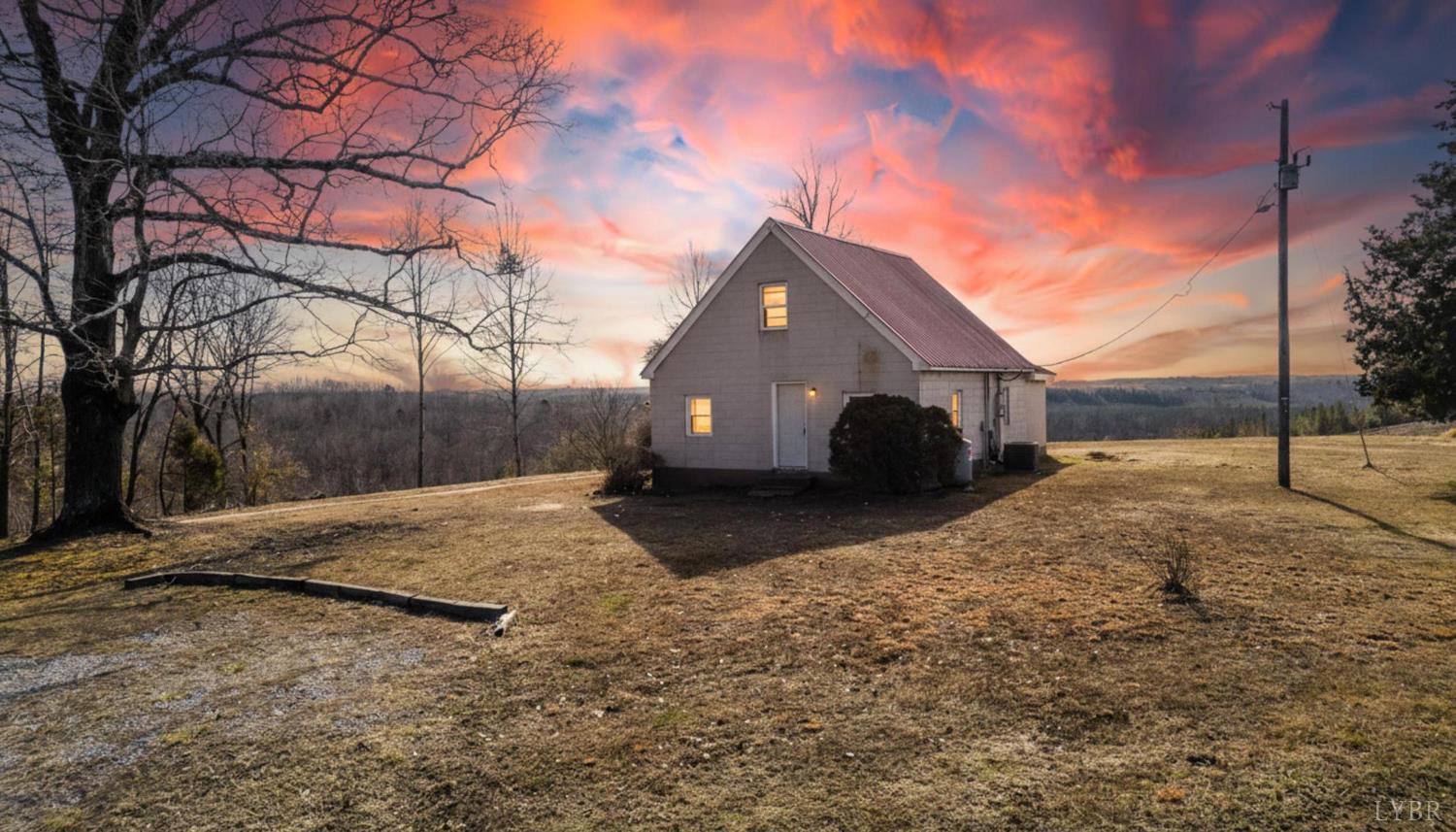 2269 McIver Ferry Road Gladys, VA 24554 - Photo 2 of 42