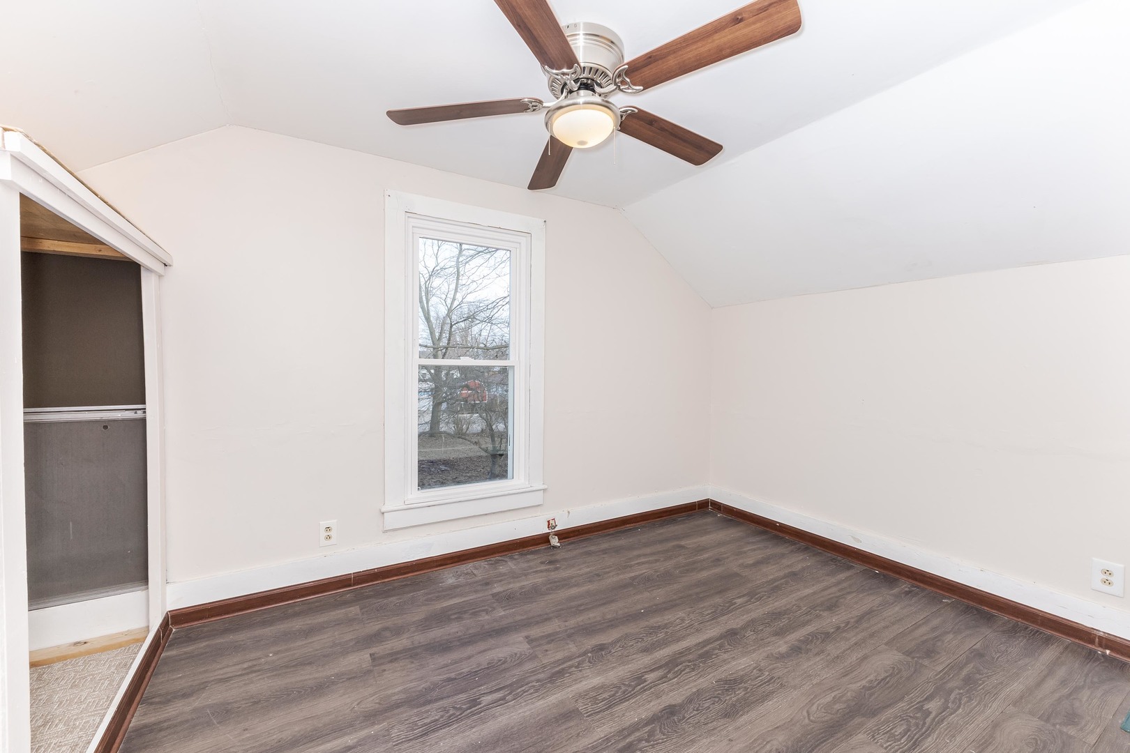 121 East James Street Forrest, IL 61741 - Photo 20 of 39