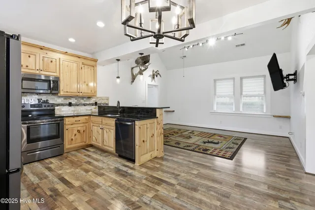 $260,000 | 102 West Maple Street, Gatesville, NC 27938