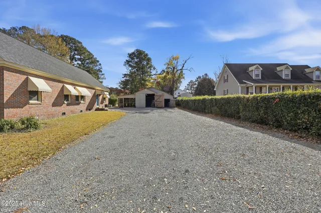 $260,000 | 102 West Maple Street, Gatesville, NC 27938