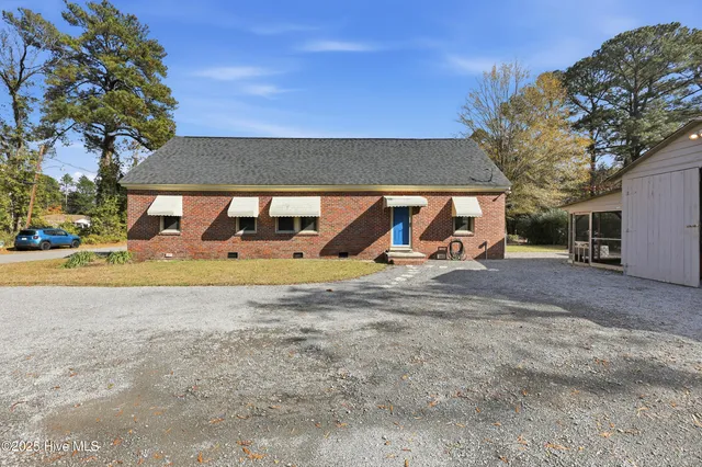 $260,000 | 102 West Maple Street, Gatesville, NC 27938