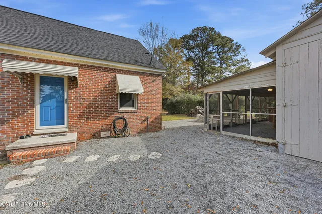 $260,000 | 102 West Maple Street, Gatesville, NC 27938