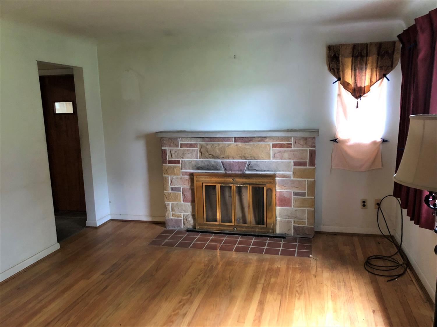 5661 West Fork Road Cincinnati, OH 45247 - Photo 5 of 14 Gallery Image 5