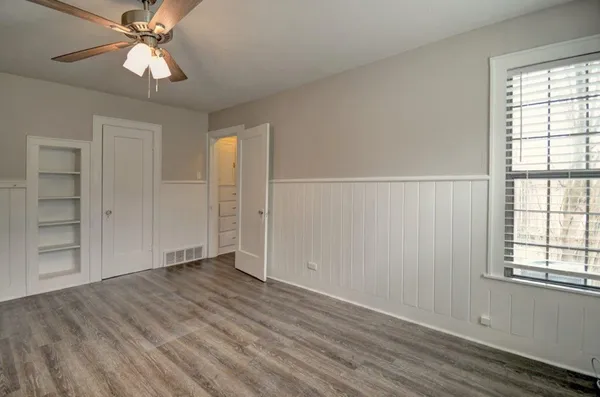 $1,700 | 1707 East B E Main Street, Kerrville, TX 78028