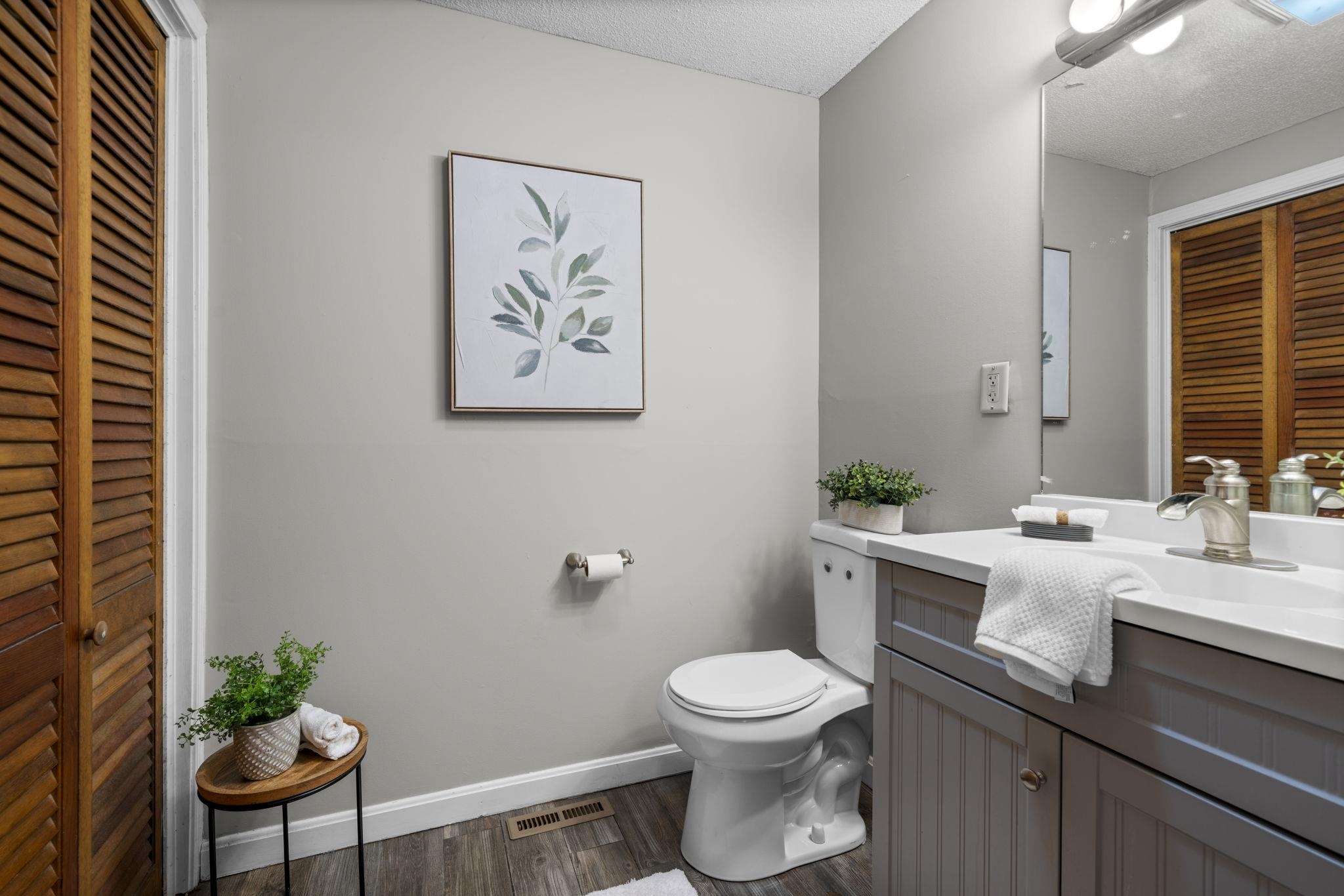 26 Stacey Circle Windham, NH 03087 - Photo 12 of 35 Gallery Image 12