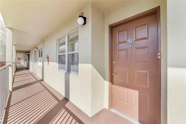 $2,400 | 12901 Southwest 15th Court, Unit 208V, Pembroke Pines, FL 33027