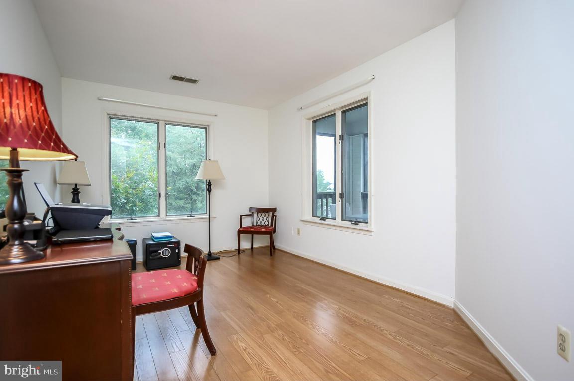 465 Pleasanton Road, Unit C34 Westminster, MD 21157 - Photo 22 of 27 Bedroom