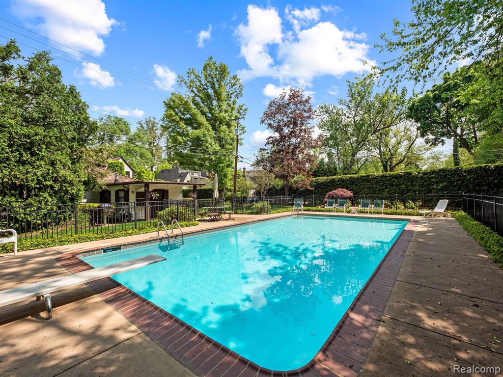 404 Linden Road Birmingham, MI 48009 - Photo 46 of 51