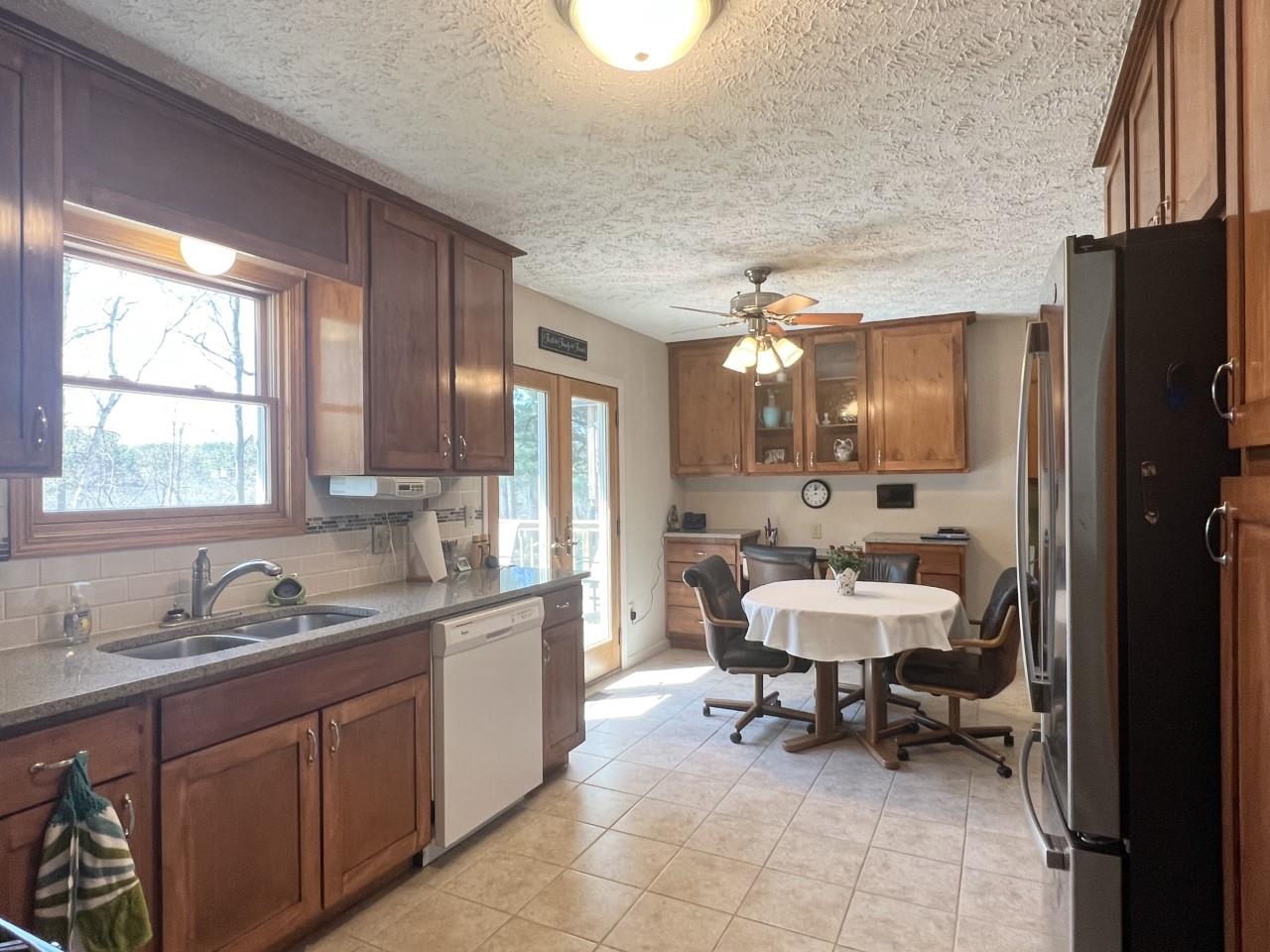 6919 Boone Road Traverse City, MI 49685 - Photo 4 of 29