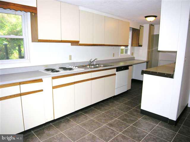 370 Matamoras Road Halifax, PA 17032 - Photo 3 of 6