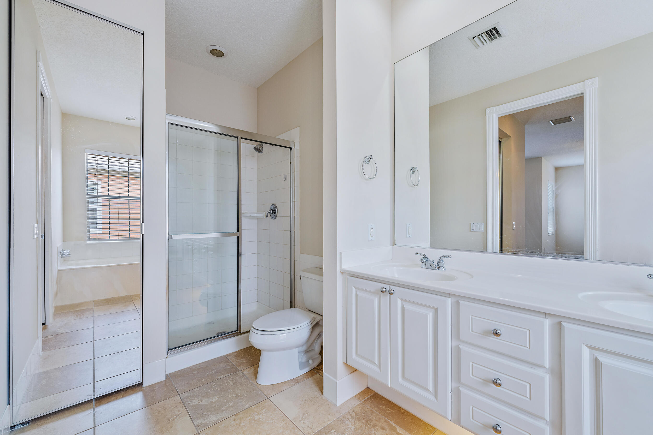 1809 Dakota Drive Jupiter, FL 33458 - Photo 16 of 25 MASTER BATH PHOTO 2