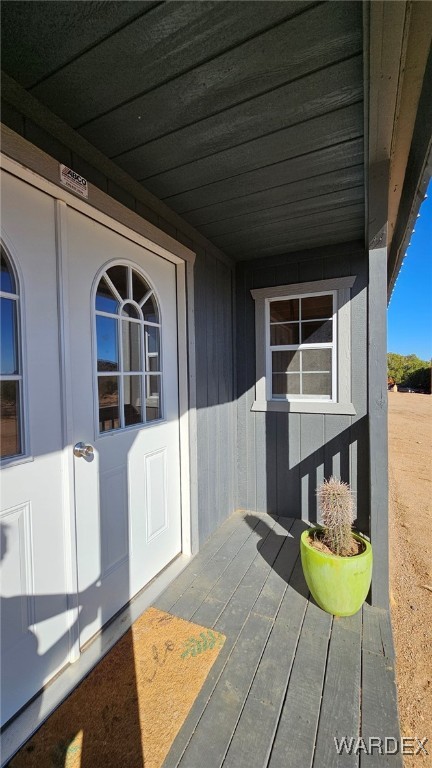 18680 Gunsmoke Road Yucca, AZ 86438 - Photo 2 of 31 Deck