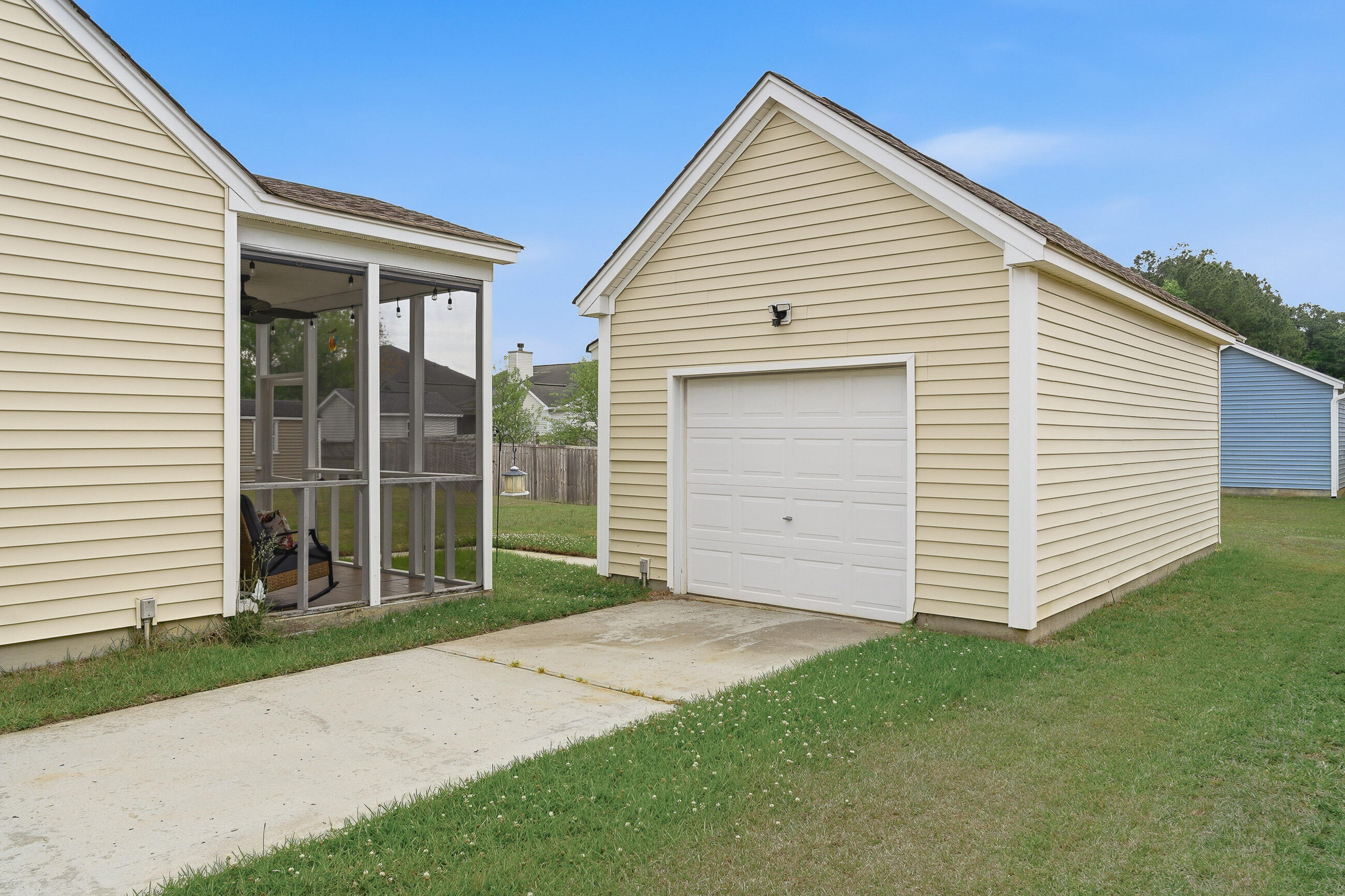 213 Killarney Trail Moncks Corner, SC 29461 - Photo 4 of 32