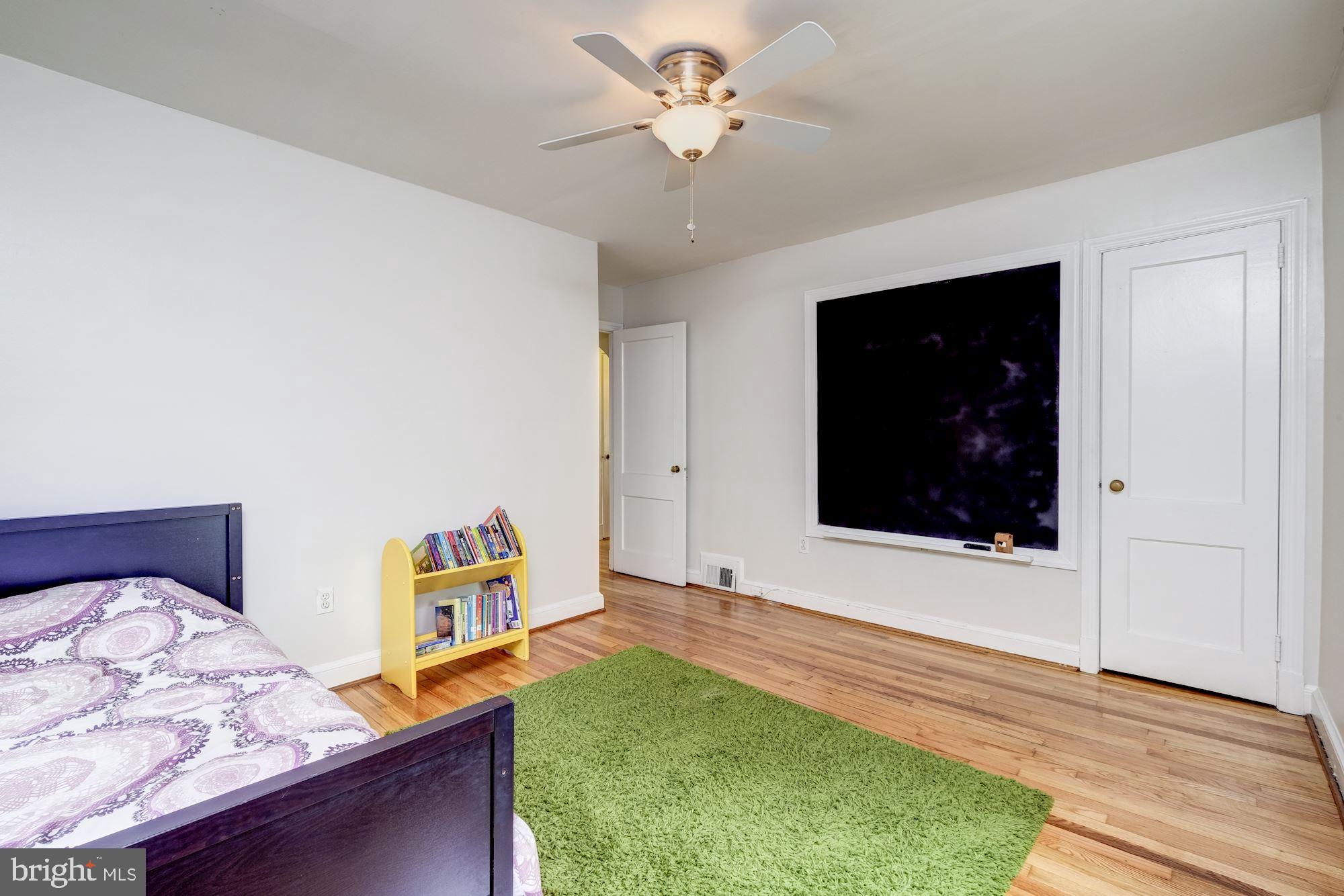 1422 Roxanna Road Northwest Washington, DC 20012 - Photo 22 of 40 Built in chaulk board