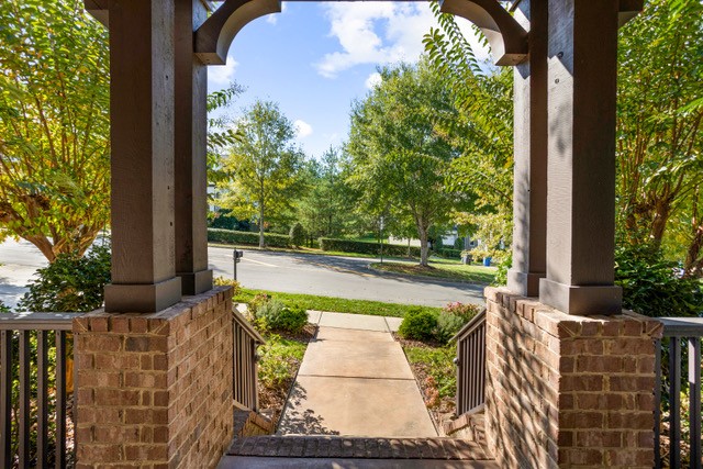 1626 Grassmere Road Franklin, TN 37064 - Photo 2 of 41 Gallery Image 2