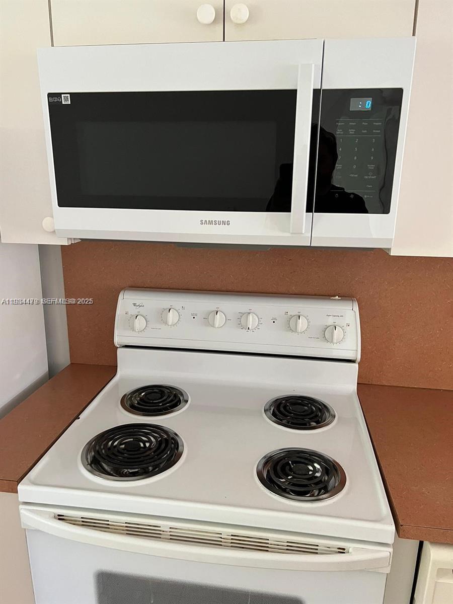 2911 Southeast 13th Road, Unit 20440 Homestead, FL 33035 - Photo 3 of 24