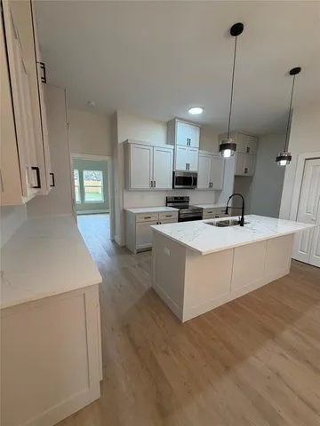 $2,300 | 13711 Biggs Street, Unit 1, Dallas, TX 75253