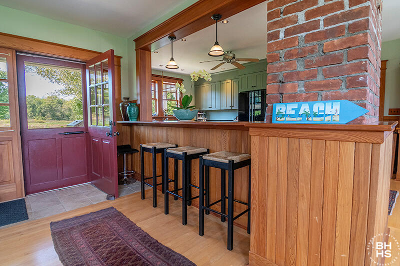56 Albee Road Essex, NY 12936 - Photo 9 of 57 SheldonFarmOnLakeChamplain_BreakfastBar