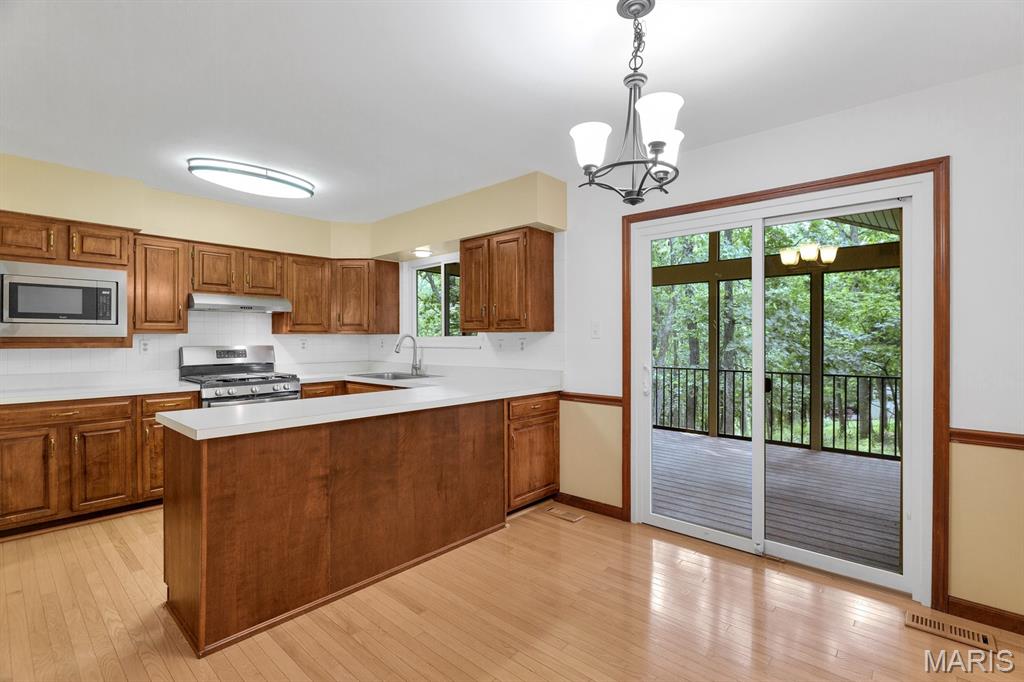 1508 Redbriar Drive High Ridge, MO 63049 - Photo 10 of 31 Gallery Image 10