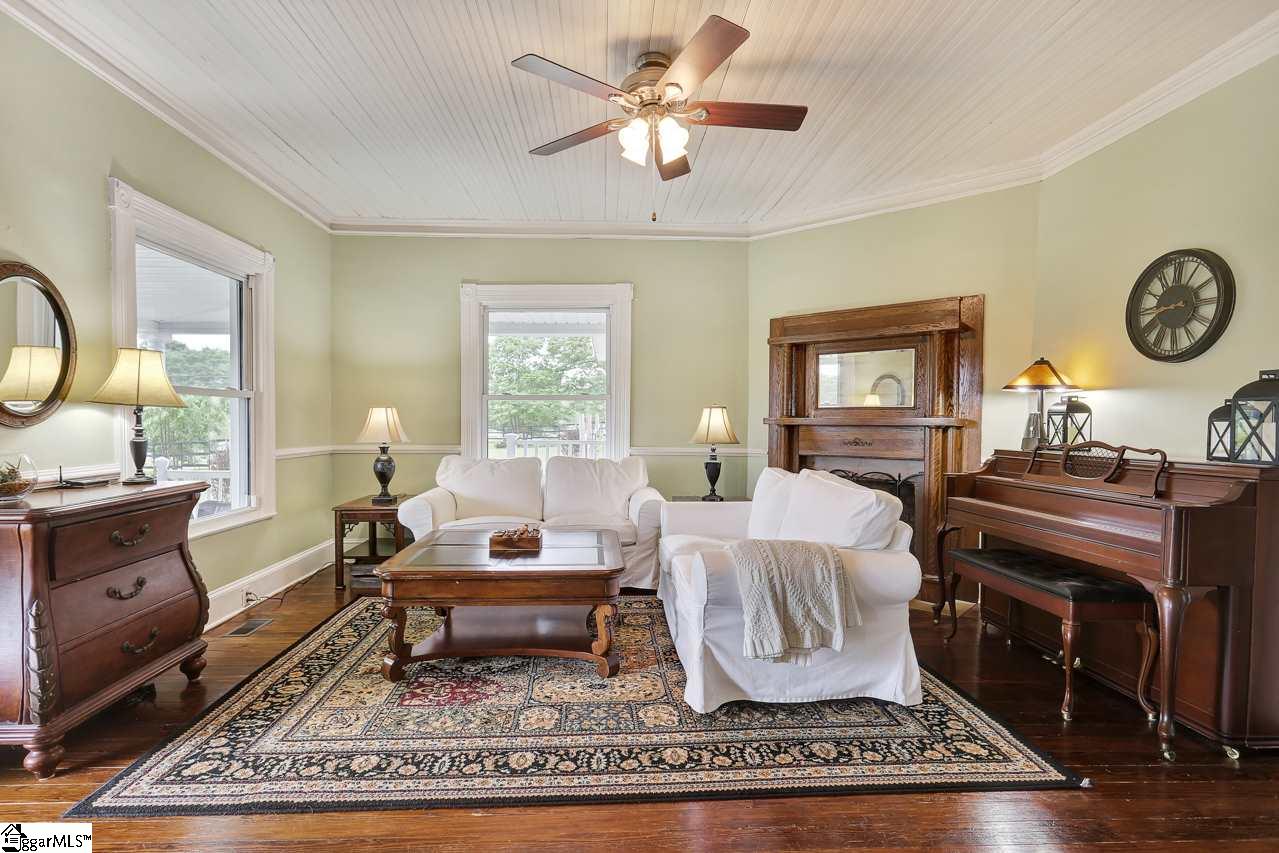 3618 Fairview Road Fountain Inn, SC 29644 - Photo 3 of 31 Gallery Image 3