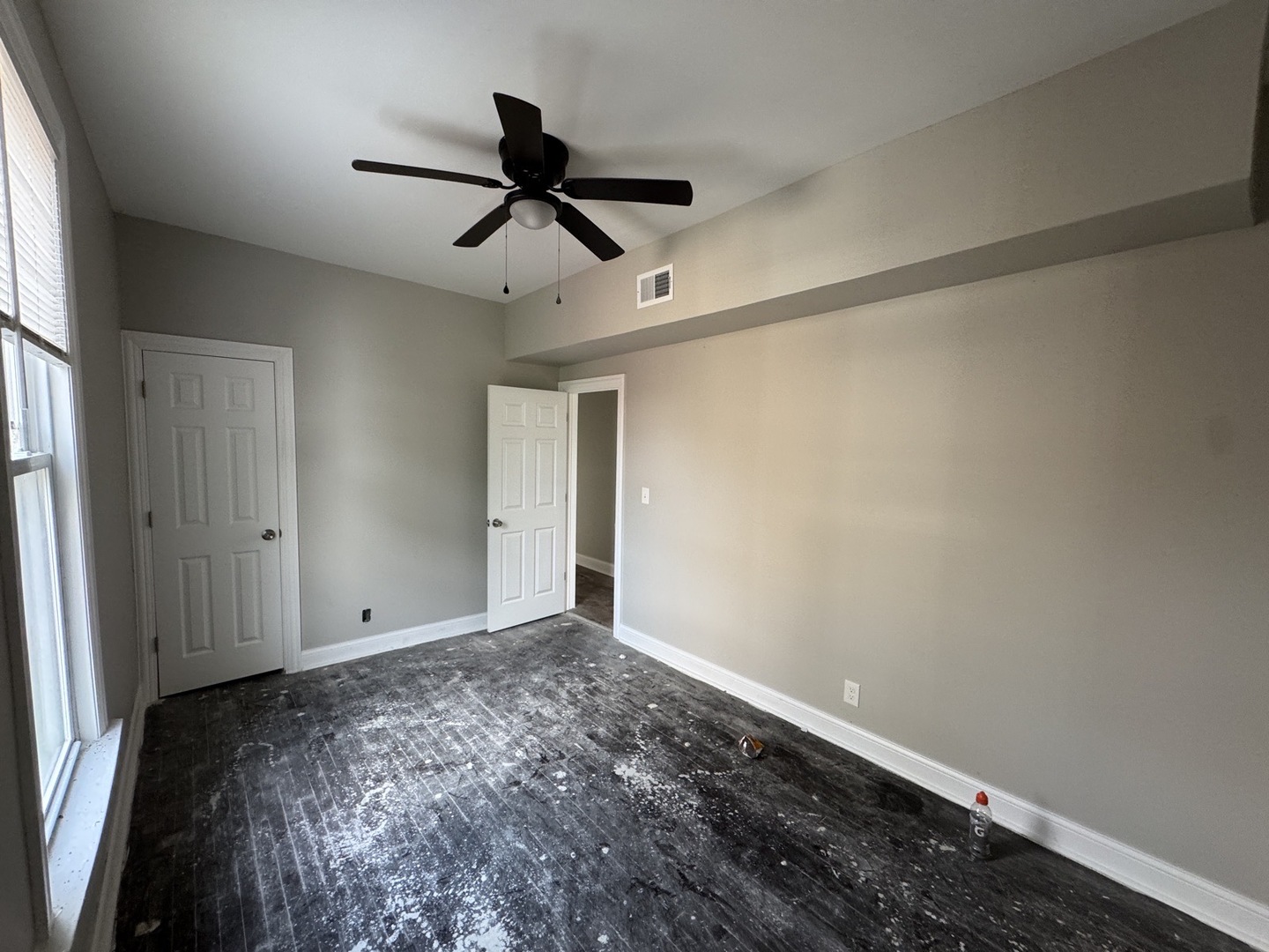 7352 South Lowe Avenue Chicago, IL 60621 - Photo 3 of 10