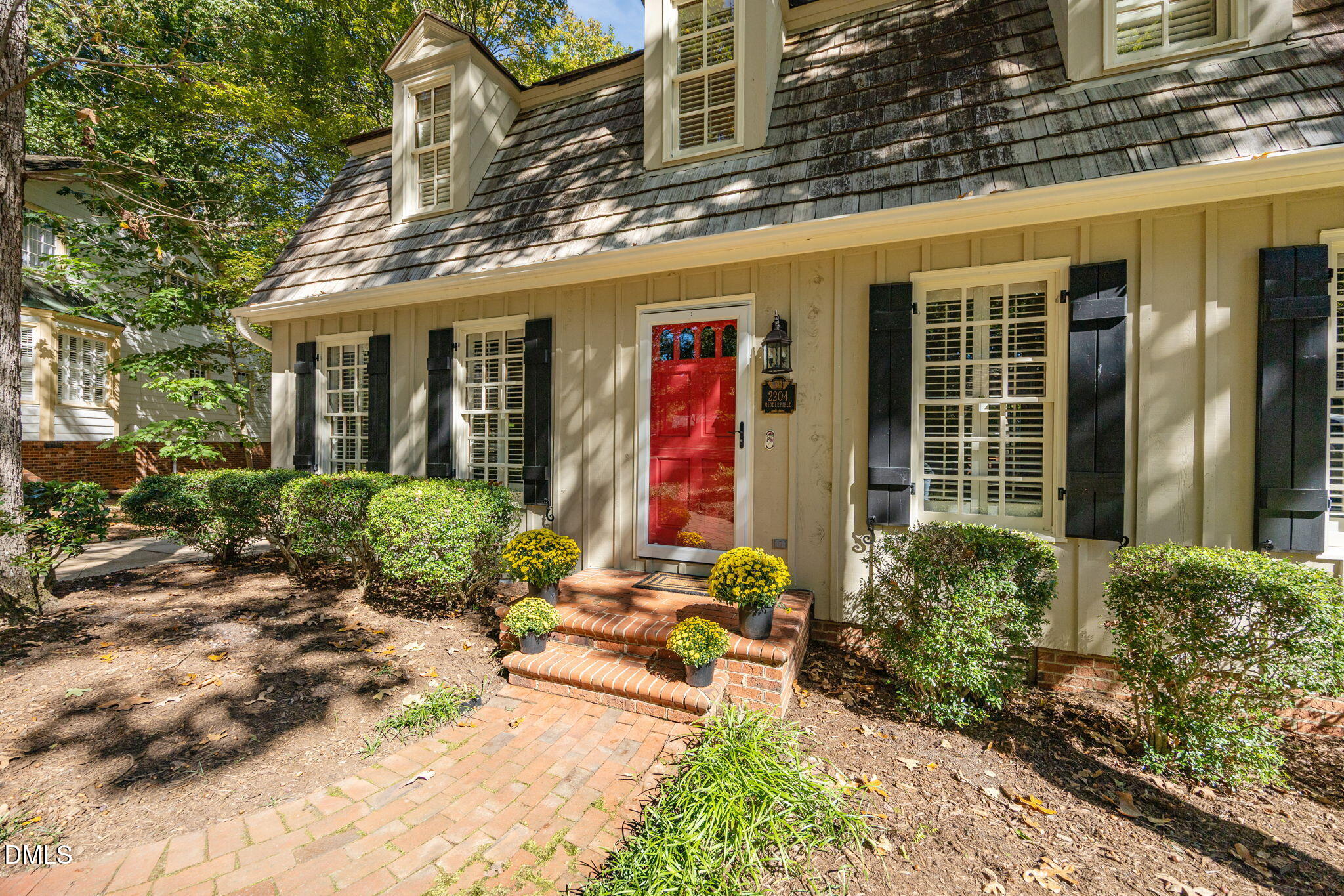 2204 Middlefield Court Raleigh, NC 27615 - Photo 2 of 37 5-web-or-mls-IMG_4505