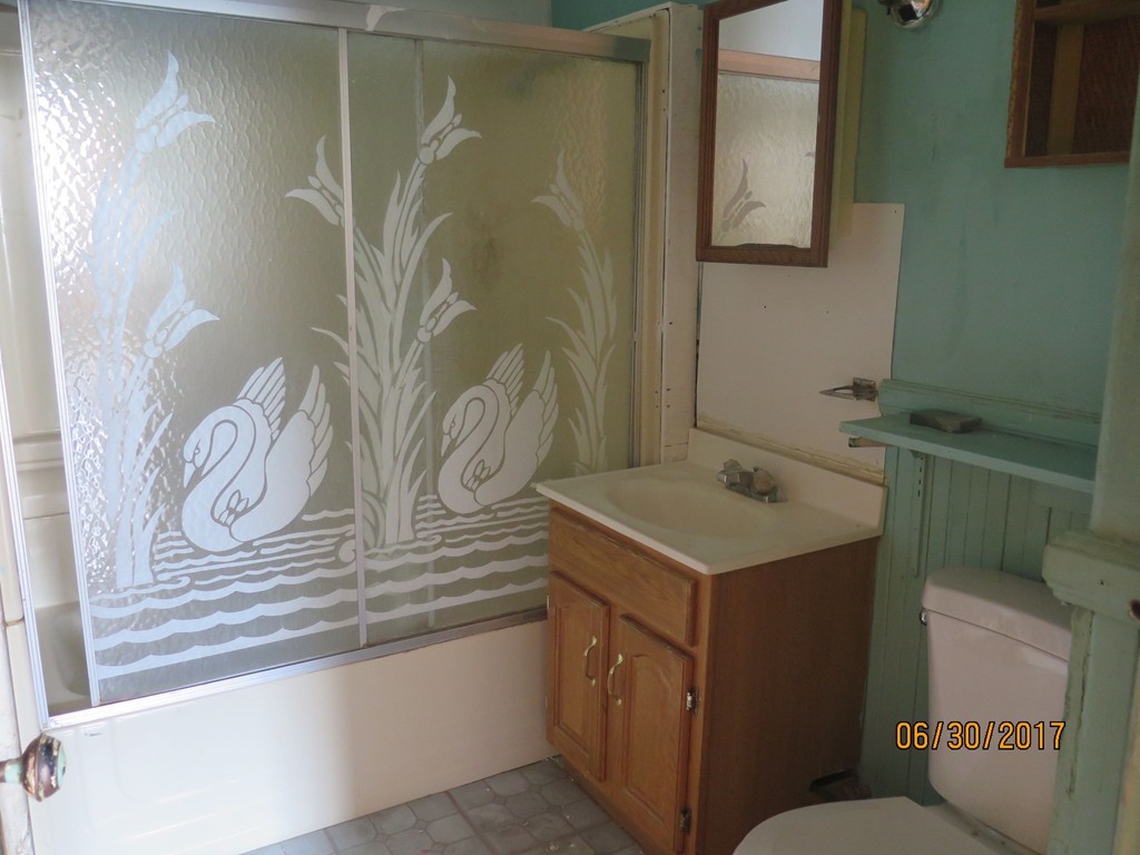 18 Hitchcock Road Worcester, MA 01603 - Photo 17 of 27 Gallery Image 17