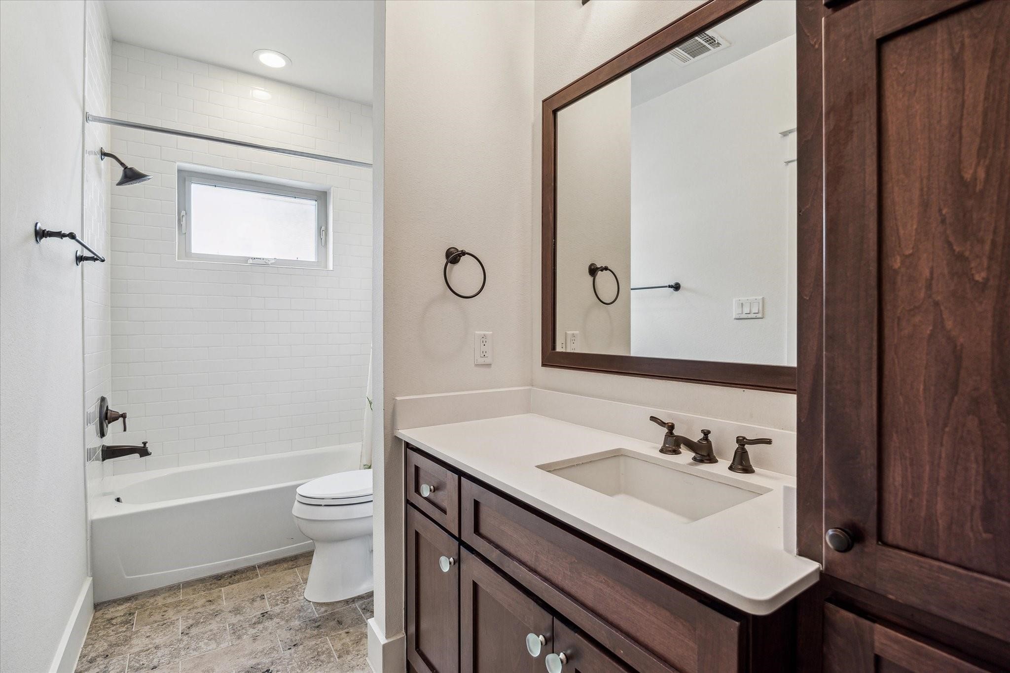204 Knox Street Houston, TX 77007 - Photo 12 of 16