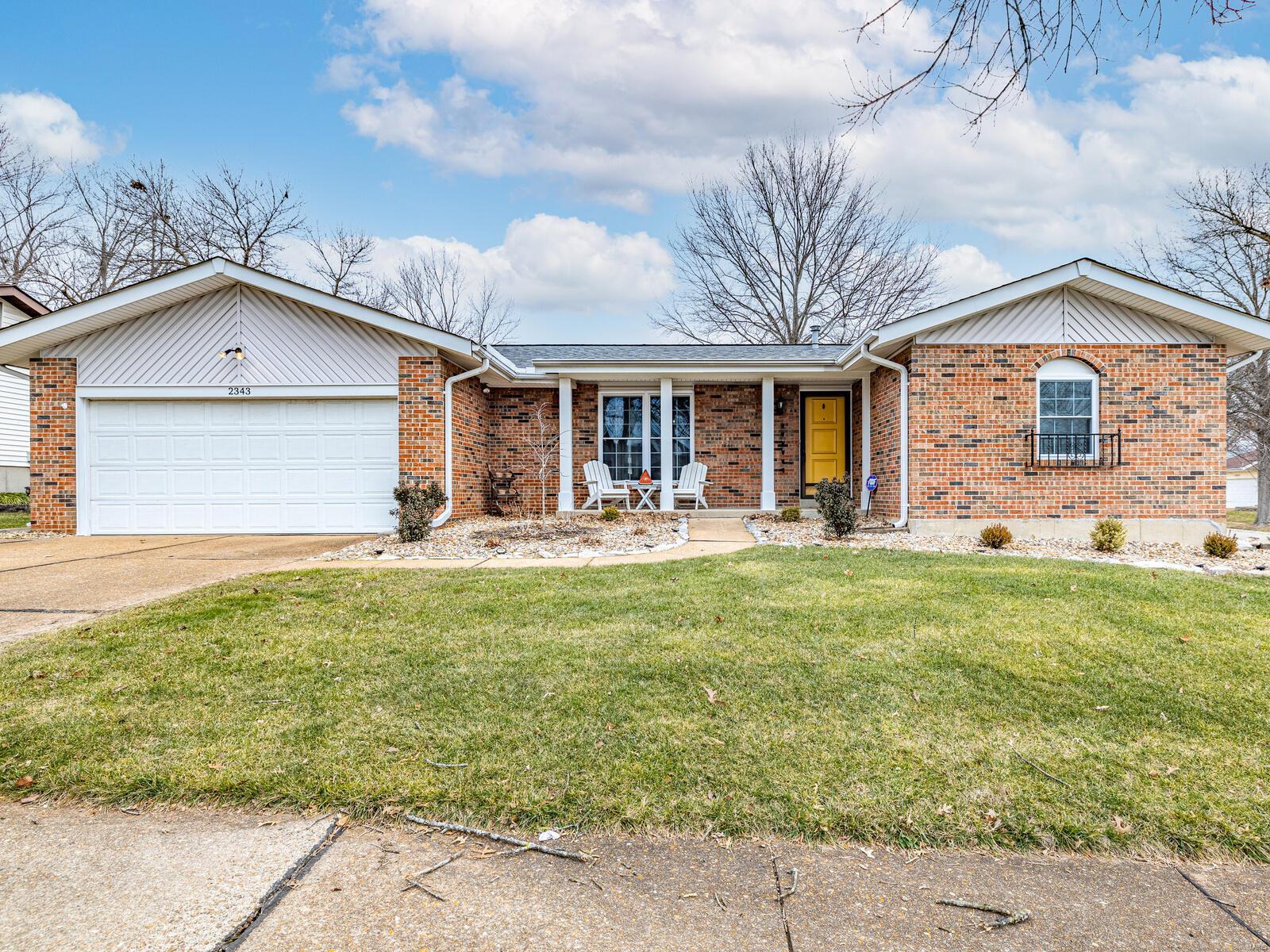 2343 England Town Road St. Louis, MO 63129 - Photo 1 of 33