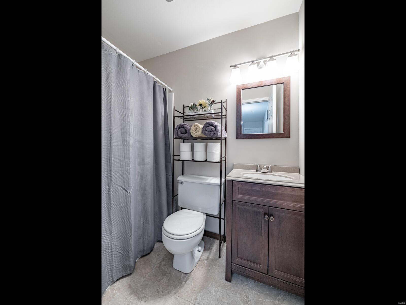 2343 England Town Road St. Louis, MO 63129 - Photo 16 of 33