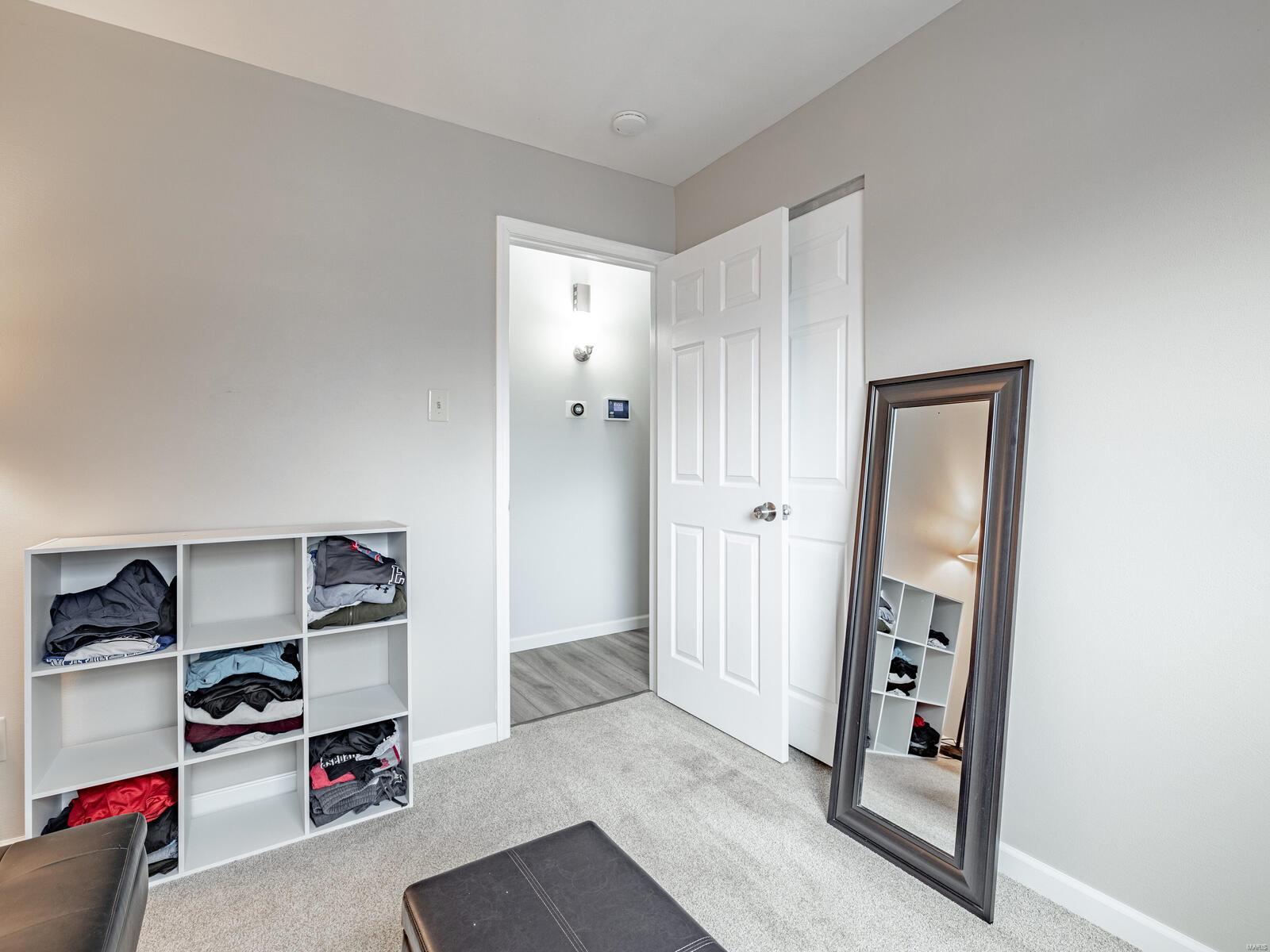 2343 England Town Road St. Louis, MO 63129 - Photo 17 of 33