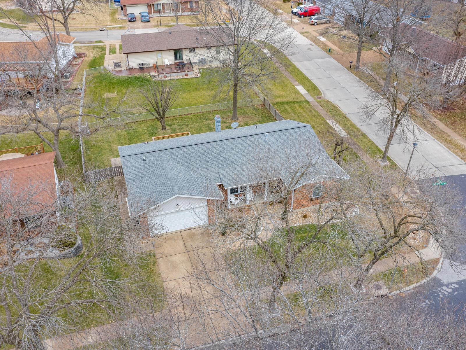 2343 England Town Road St. Louis, MO 63129 - Photo 27 of 33