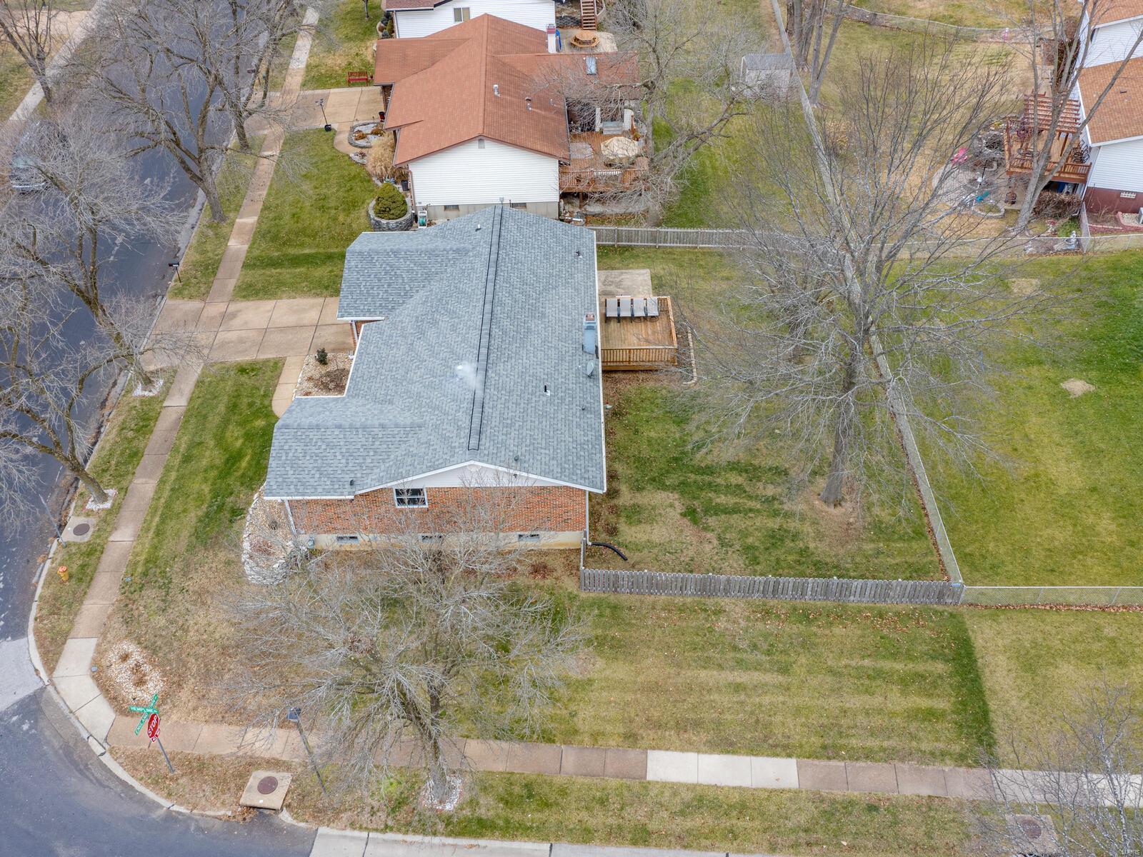 2343 England Town Road St. Louis, MO 63129 - Photo 29 of 33
