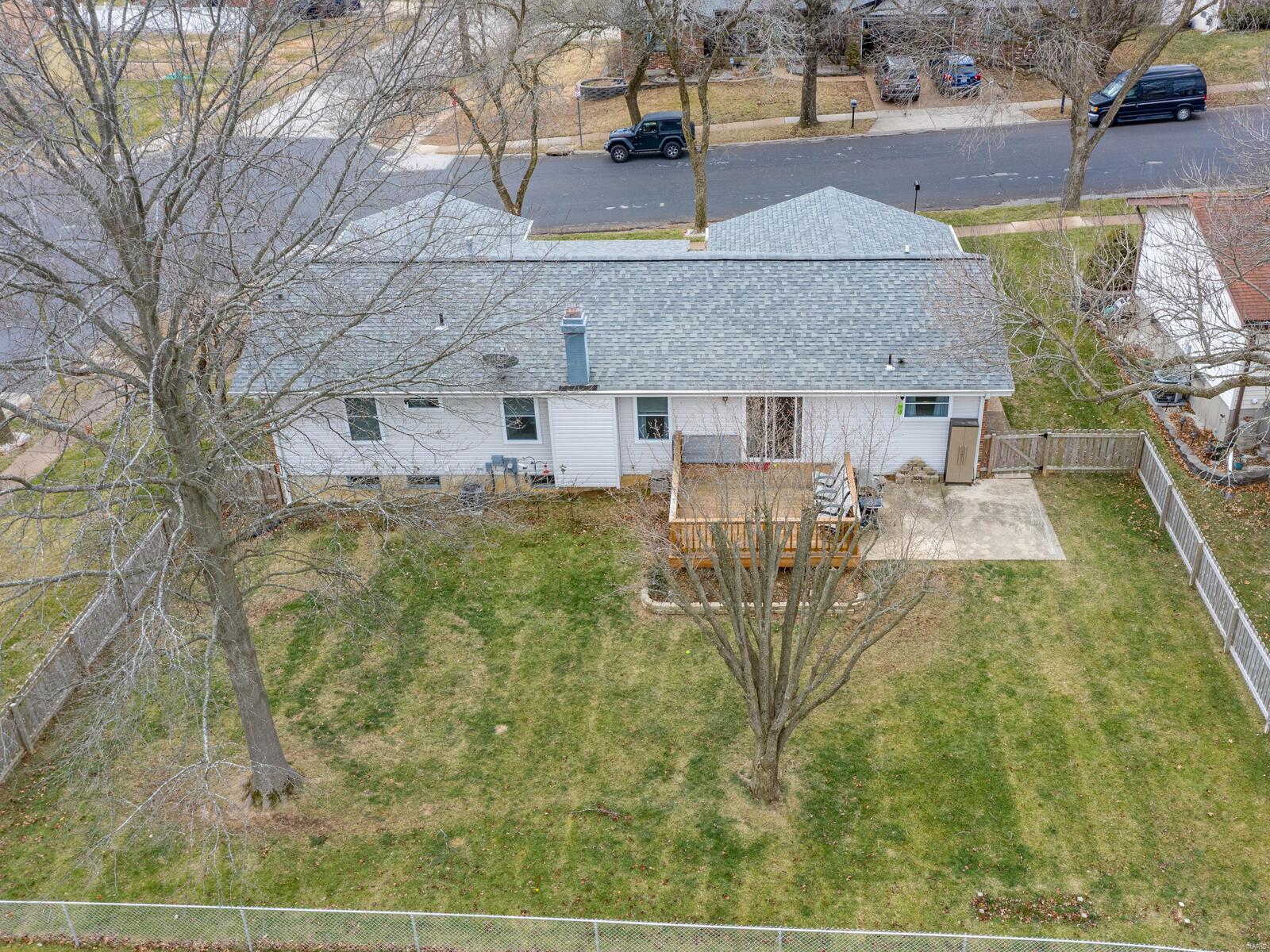 2343 England Town Road St. Louis, MO 63129 - Photo 32 of 33
