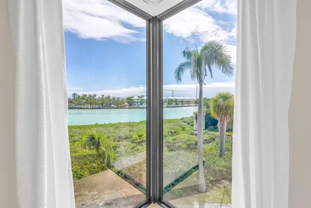 $995,000 | 7203 Gulf Of Mexico Boulevard, Unit 203, Marathon, FL 33050