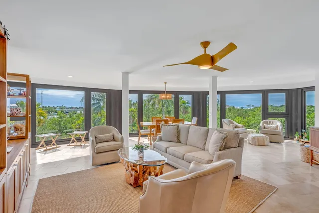 $995,000 | 7203 Gulf Of Mexico Boulevard, Unit 203, Marathon, FL 33050