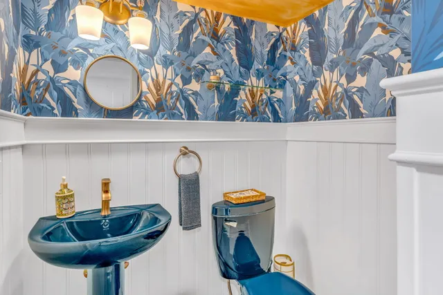 $995,000 | 7203 Gulf Of Mexico Boulevard, Unit 203, Marathon, FL 33050