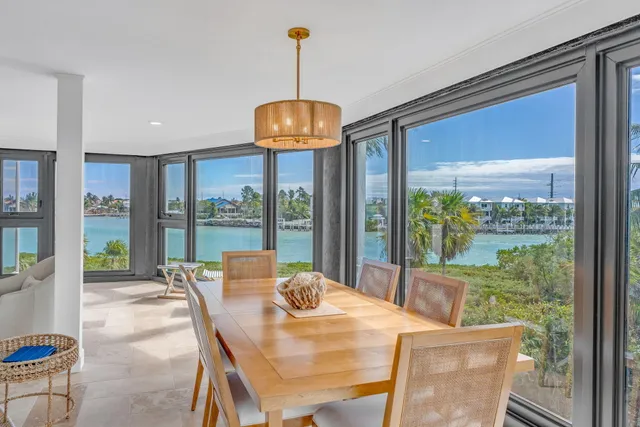 $995,000 | 7203 Gulf Of Mexico Boulevard, Unit 203, Marathon, FL 33050