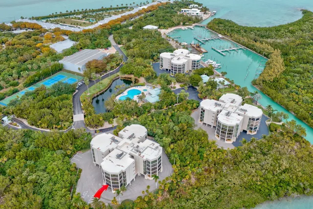 $995,000 | 7203 Gulf Of Mexico Boulevard, Unit 203, Marathon, FL 33050