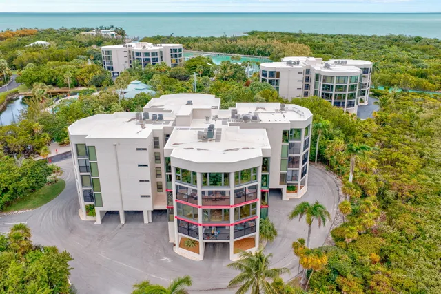$995,000 | 7203 Gulf Of Mexico Boulevard, Unit 203, Marathon, FL 33050