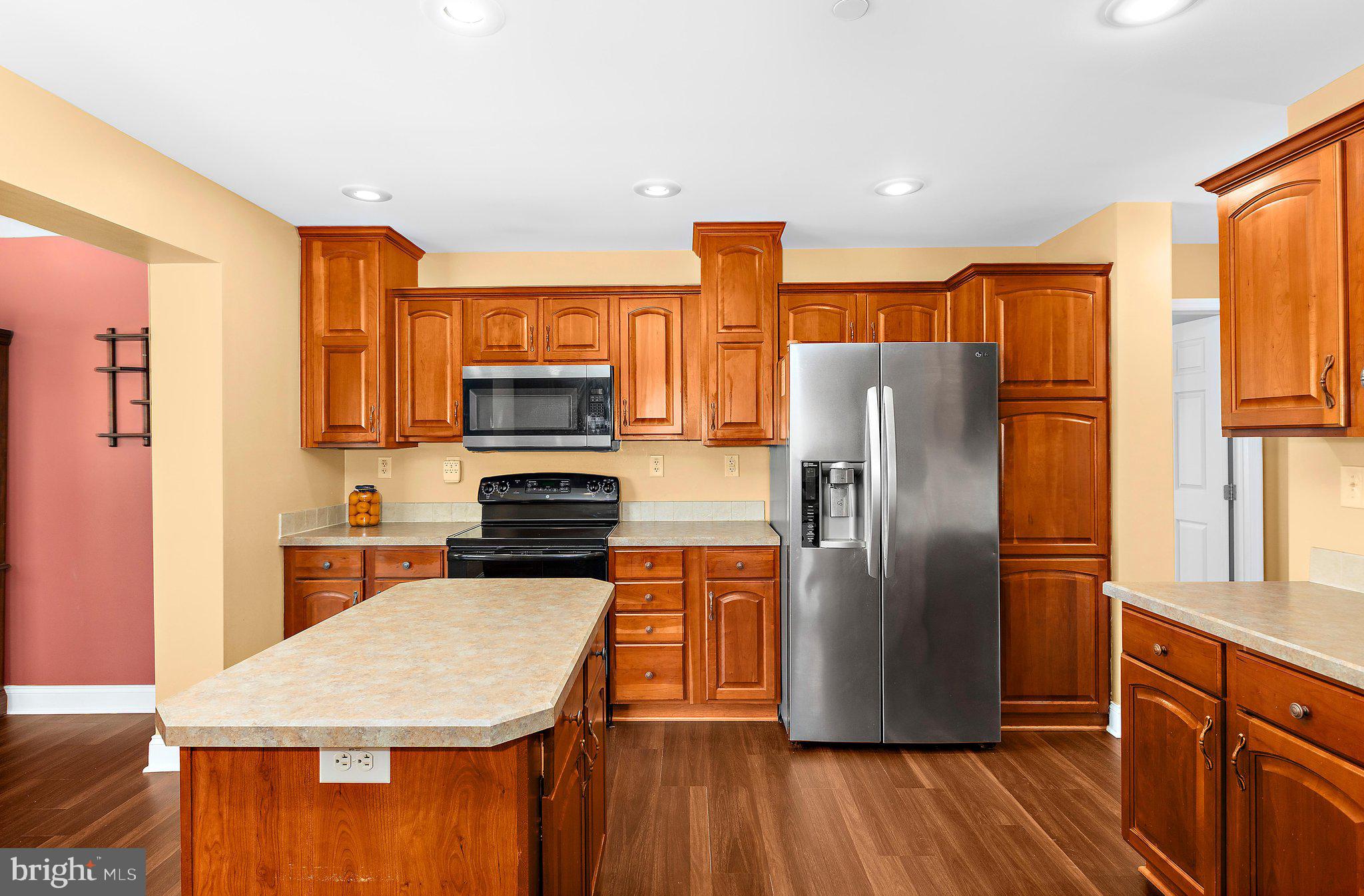 7214 Dogwood Road Windsor Mill, MD 21244 - Photo 19 of 57 Kitchen